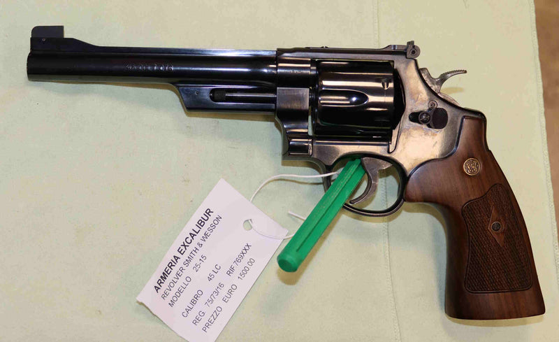 Revolver Smith & Wesson Modello 25-15 Calibro 45 LC