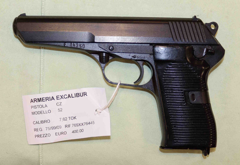 Pistola CZ Modello 52 Calibro 7.62 Tokarev