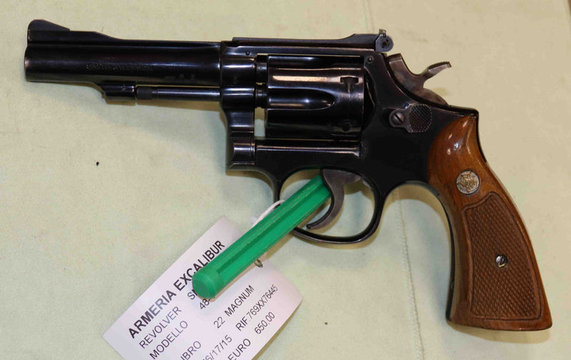 Revolver Smith & Wesson Modello 48-4 Calibro 22 Magnum