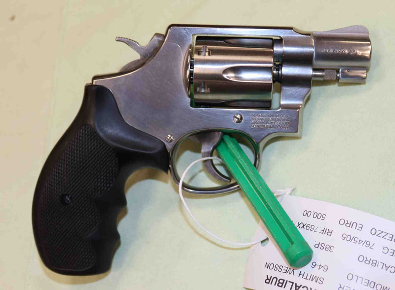 Revolver Smith & Wesson Modello 64-6 Calibro 38 SP