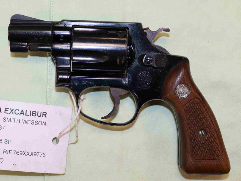 Revolver Smith & Wesson Modello 37 Calibro 38 SP