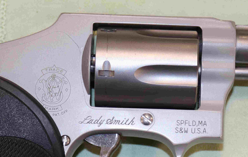 Revolver Smith & Wesson Modello 642 Lady Smith Calibro 38 SP