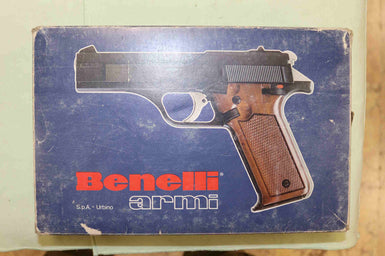 Pistola Benelli Modello B82 Calibro 9X18